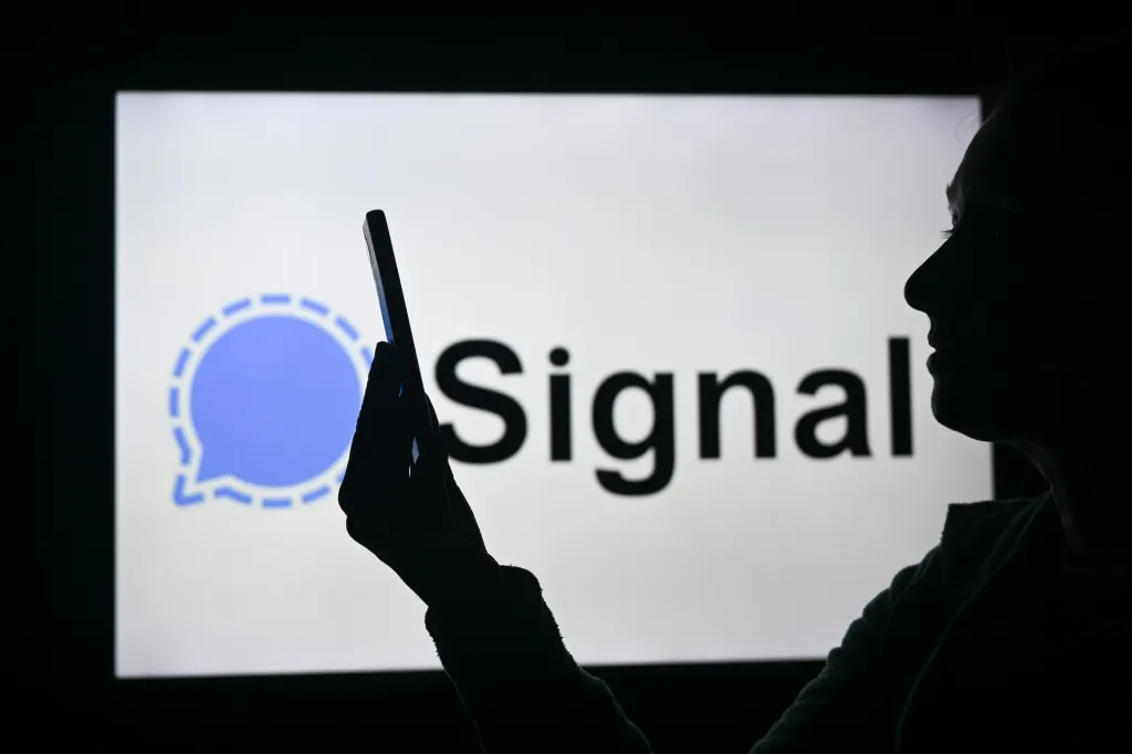 Band Social App: Innovative Application Prospects of Number Screening Technology