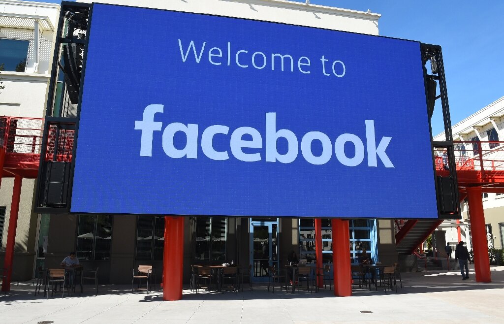 How to add friends on Facebook