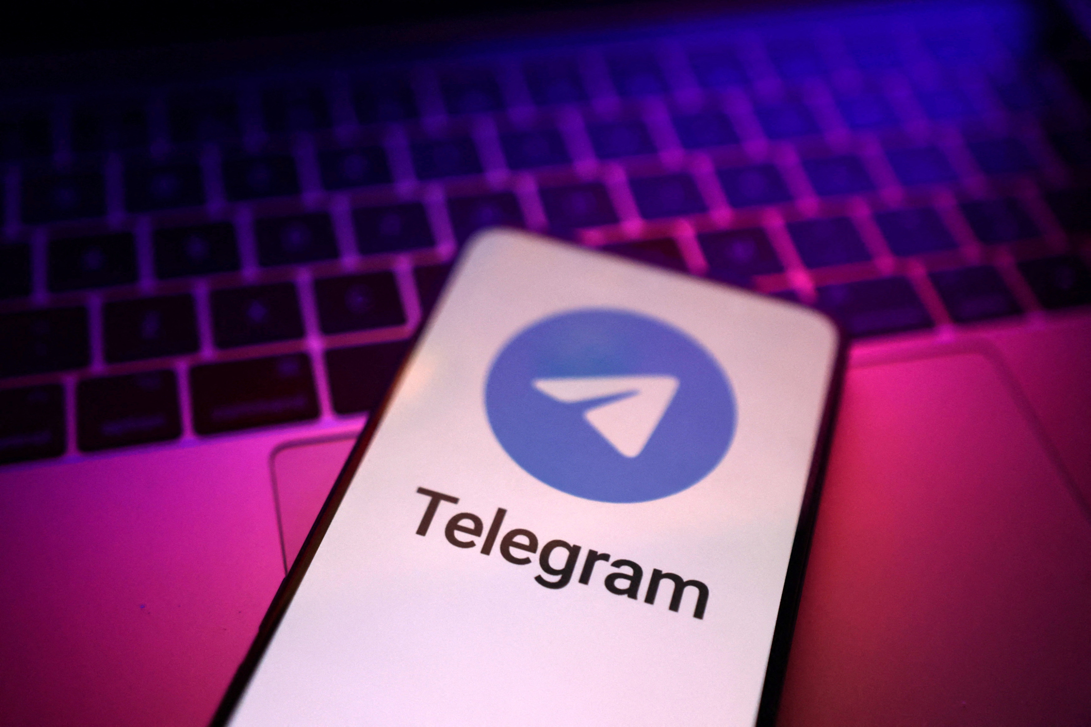 Binance mass messaging