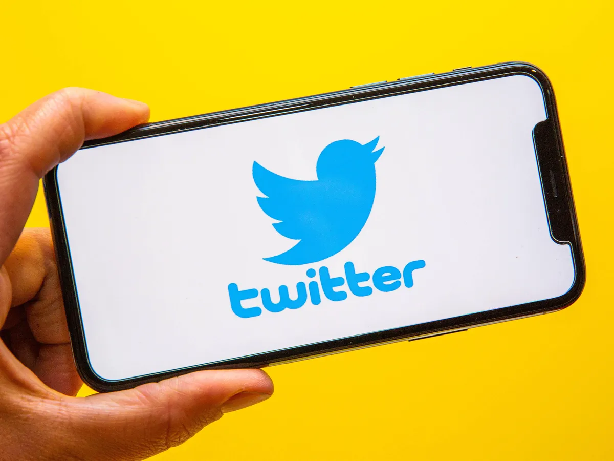 Using Twitter for Effective Number Screening and Digital Marketing